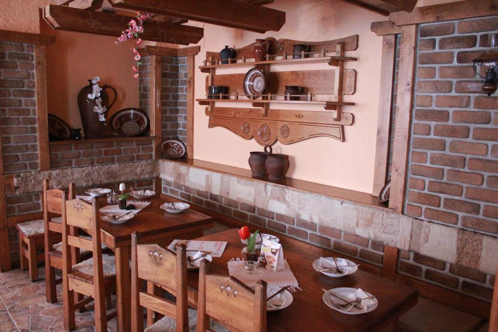 Hotel Rohac Трстена Экстерьер фото