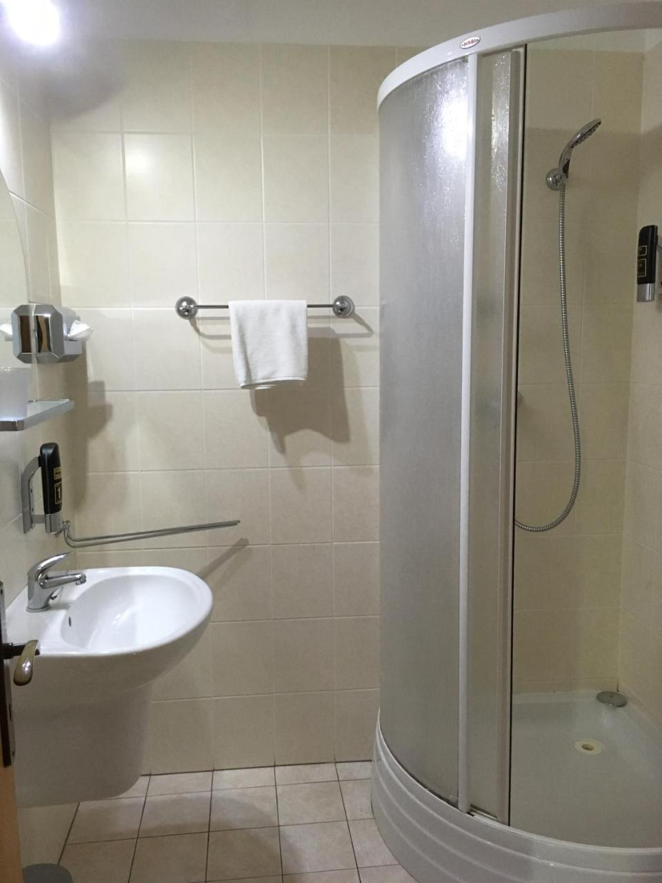 Hotel Rohac Трстена Экстерьер фото